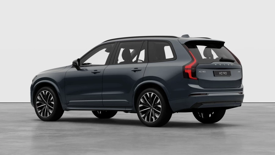 2026 Volvo XC90 L Series Ultra B5 Dark SUV Image 3