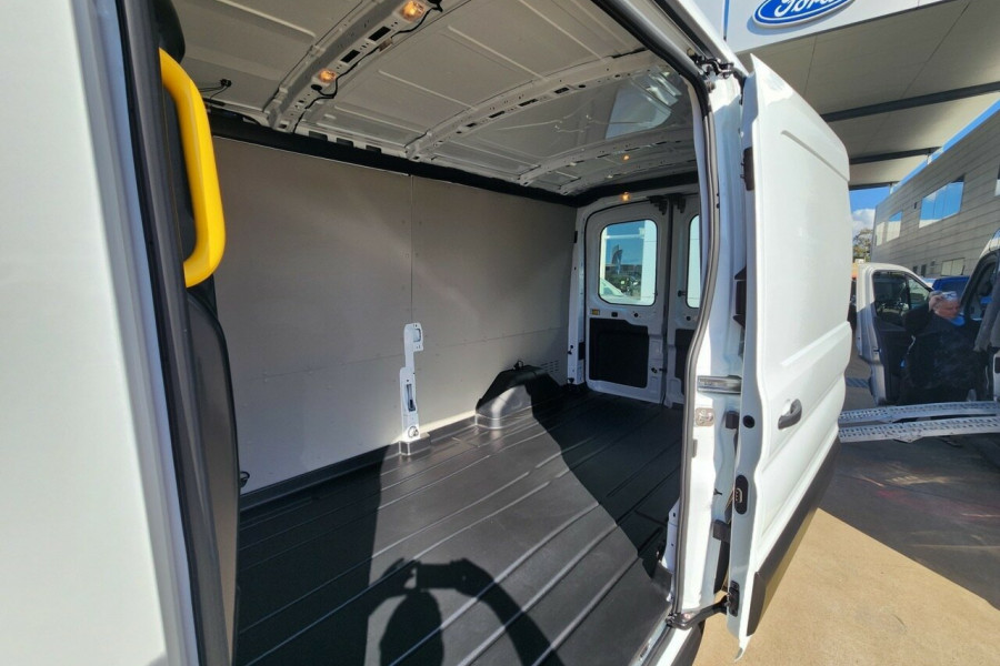 2024 Ford Transit VO 350L Van Image 7