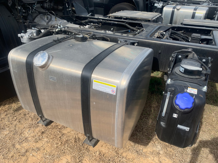 2025 Isuzu  FXD 170-355 AT R62 Cab Chassis Image 13