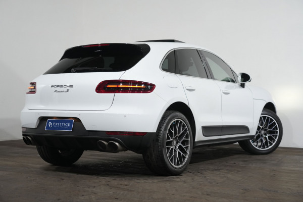 2018 Porsche Macan S SUV Image 7