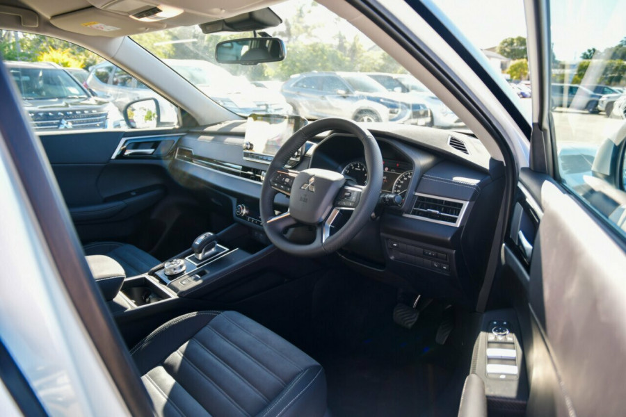 2024 Mitsubishi Outlander ZM Aspire SUV Image 19