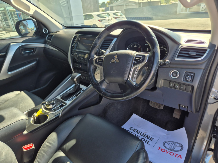 2018 Mitsubishi Pajero Sport QE Exceed SUV Image 17
