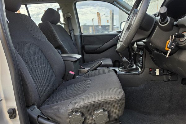 2008 Nissan Pathfinder R51 ST SUV Image 21