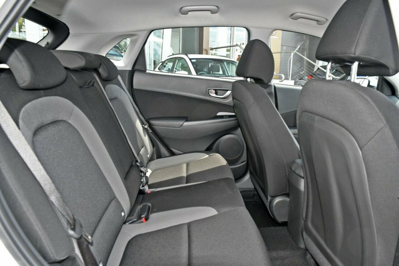 2020 Hyundai Kona OS.3 Active SUV Image 16