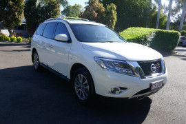 Nissan Pathfinder ST-L R5
