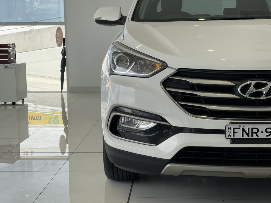 2017 Hyundai Santa Fe Active Wagon Image 5