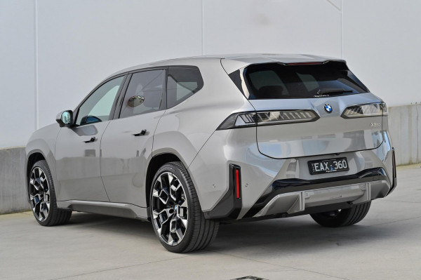 2026 BMW iX3 NA5 M Sport SUV image 4