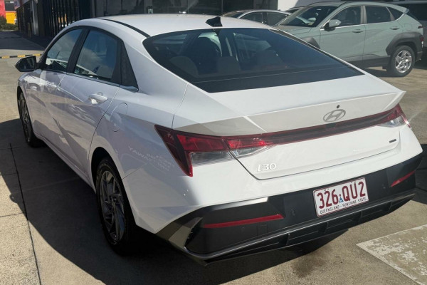 2024 MY25 Hyundai i30 CN7.V2 Elite Hybrid Sedan Image 6