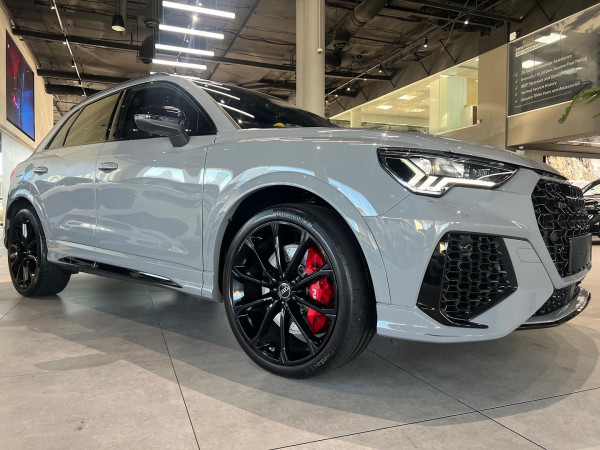 2024 Audi RS Q3 F3  SUV image 3