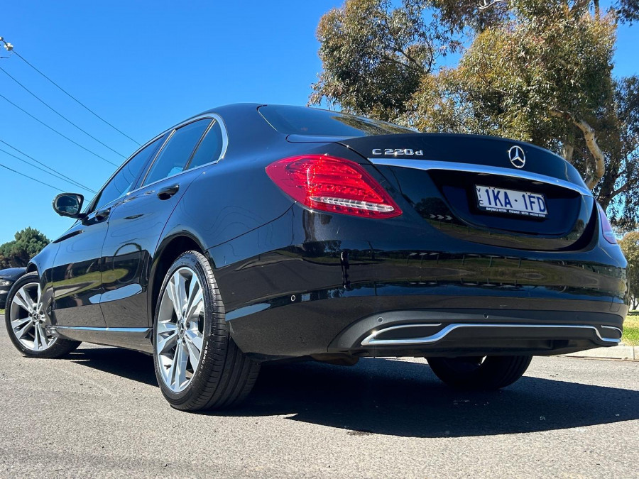 2017 Mercedes-Benz C-Class W205 C220 CDI Sports Sedan Image 3