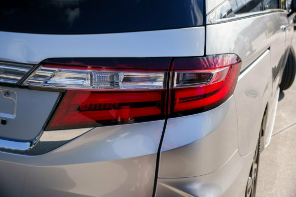 2017 Honda Odyssey 5th Gen VTi-L Wagon Image 7