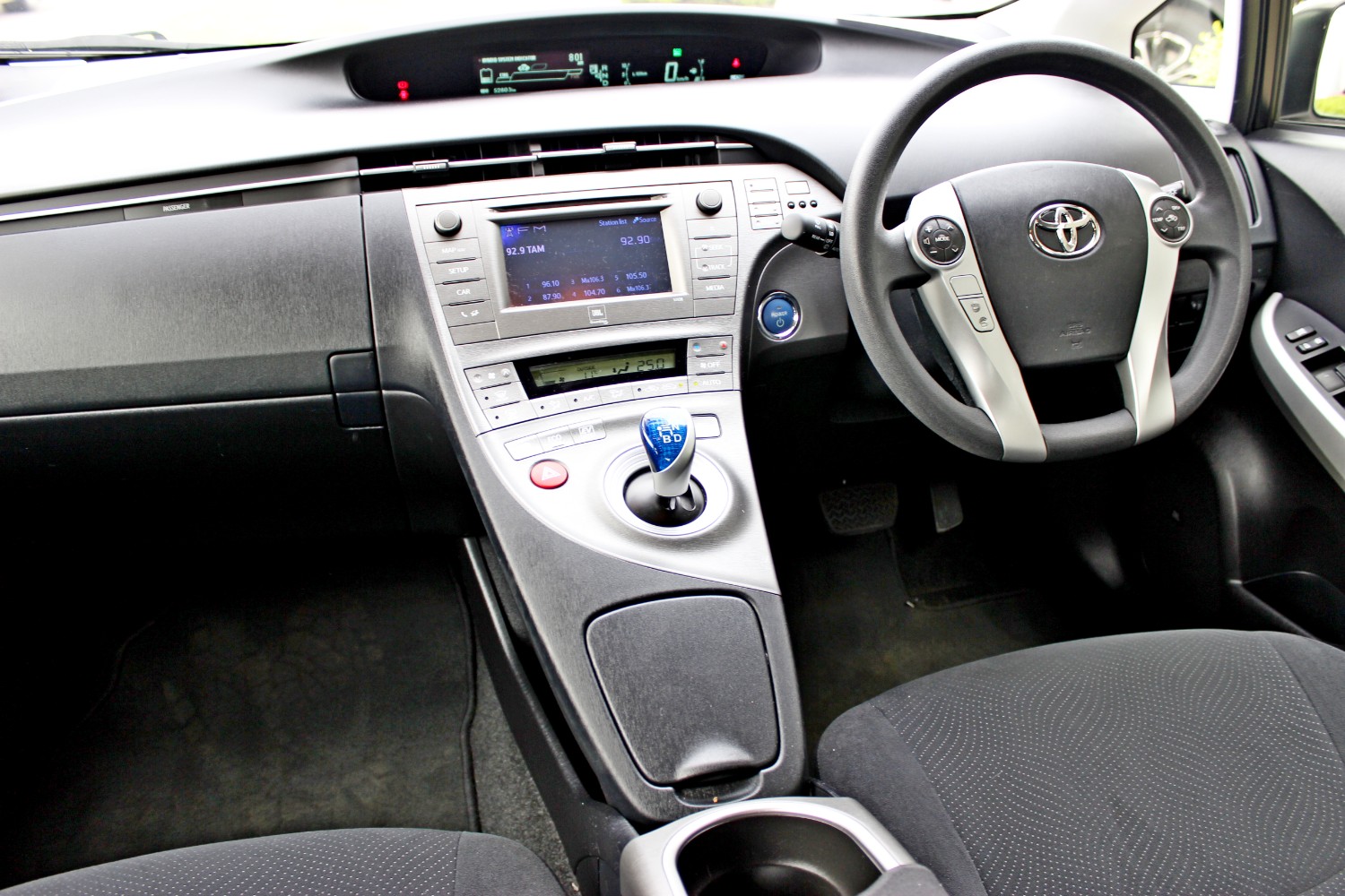 2012 Toyota Prius ZVW30R  Liftback Image 12