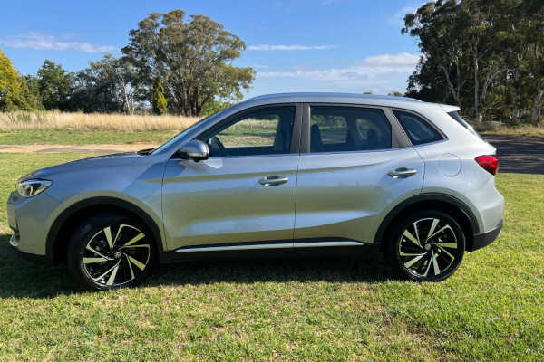 2025 MG ZS ZS32 Essence Turbo SUV