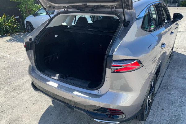 2026 MY25 MG HS AS33 Vibe SUV Image 16