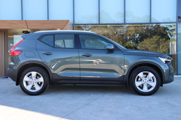 2026 Volvo XC40 XZ Plus B4 SUV Image 4