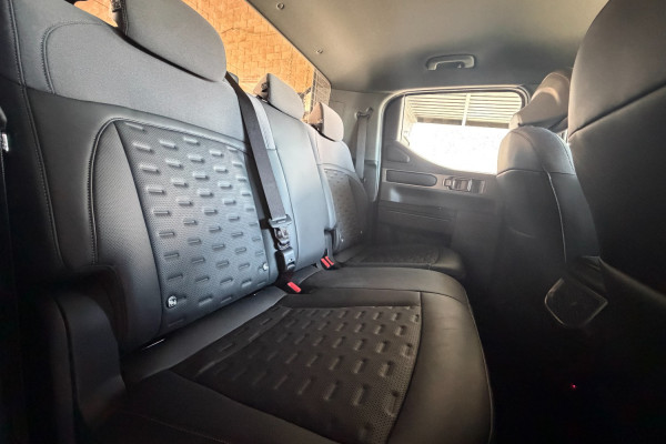 2025 MY26 Kia Tasman TK SX+ Ute Image 11