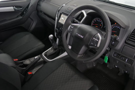 2019 Isuzu UTE D-MAX LS-M Crew Cab Ute 4x4 Utility Image 5