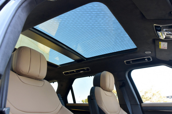2026 Land Rover Range Rover Sport L461 P530 Autobiography SUV image 19