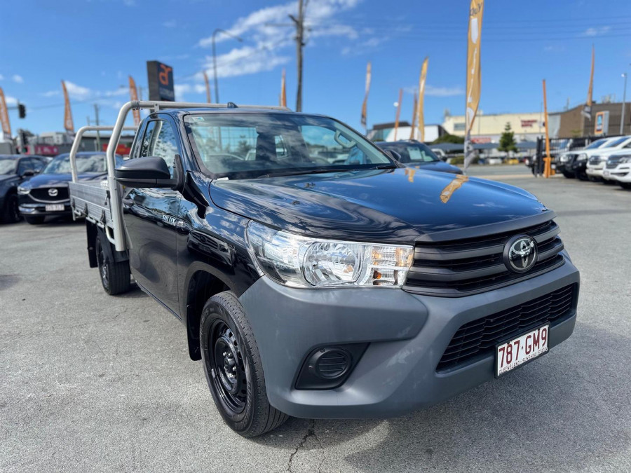 2023 Toyota HiLux TGN121R WorkMate Cab Chassis Image 6