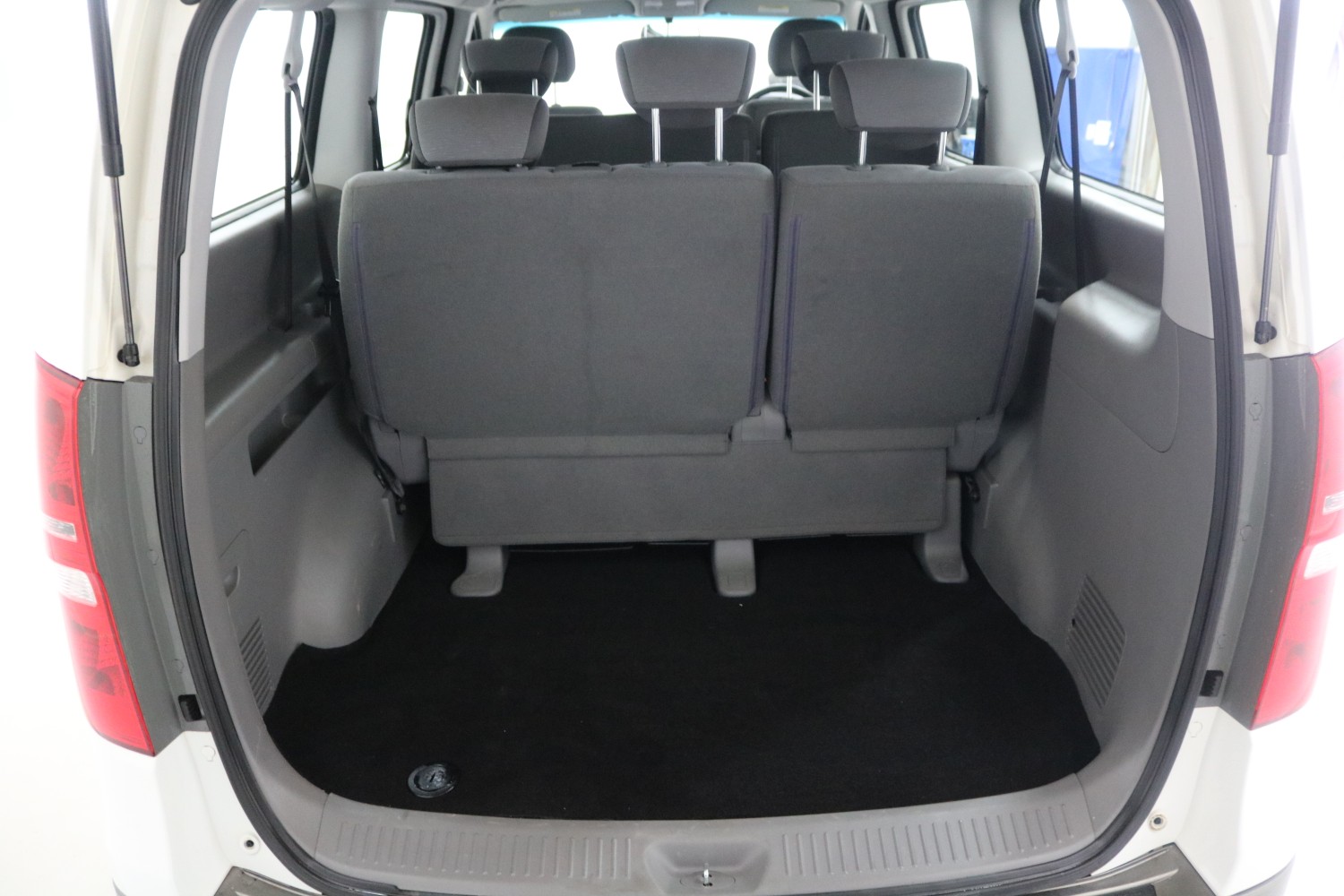 2015 Hyundai Imax TQ-W MY15 LWB Wagon Image 7