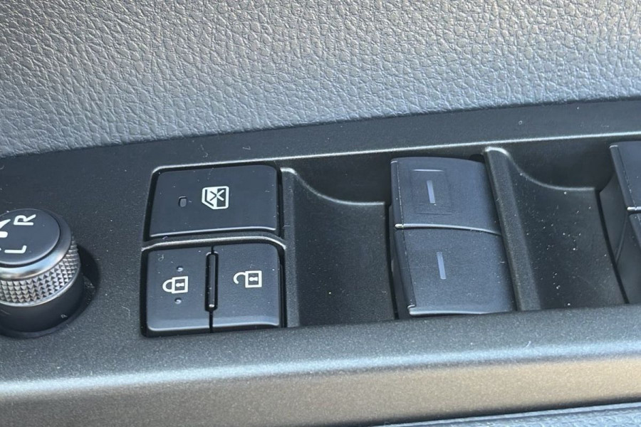 2024 Toyota Camry AXVH70R Ascent Sedan Image 21