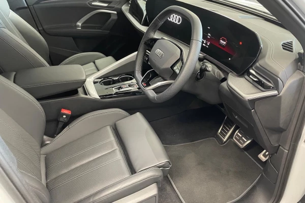 2026 MY25 Audi Q5 GU e-hybrid 270kW Hatch Image 12