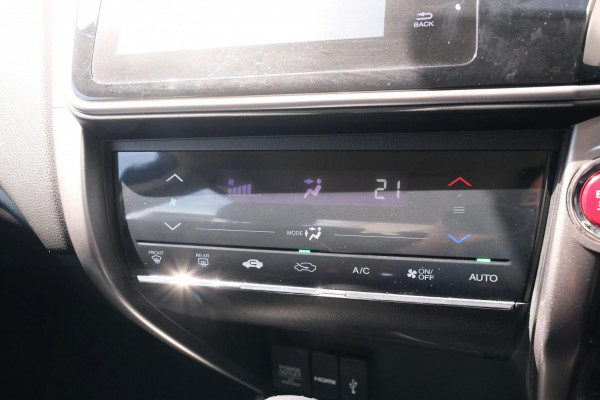 2015 MY16 Honda City GM VTi-L Sedan Image 17