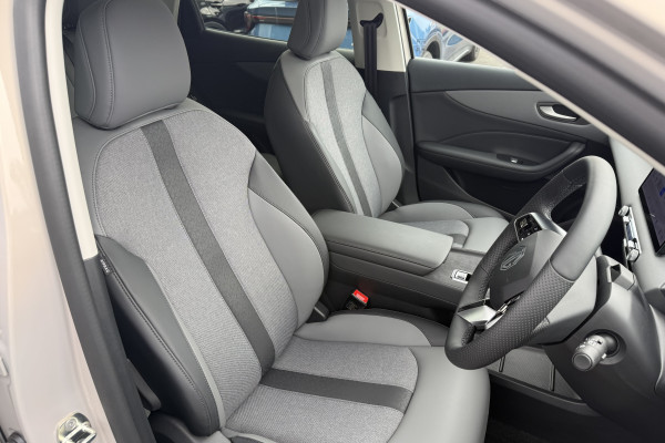 2025 MG MGS5 EV ZS3EM Essence 49 SUV Image 12