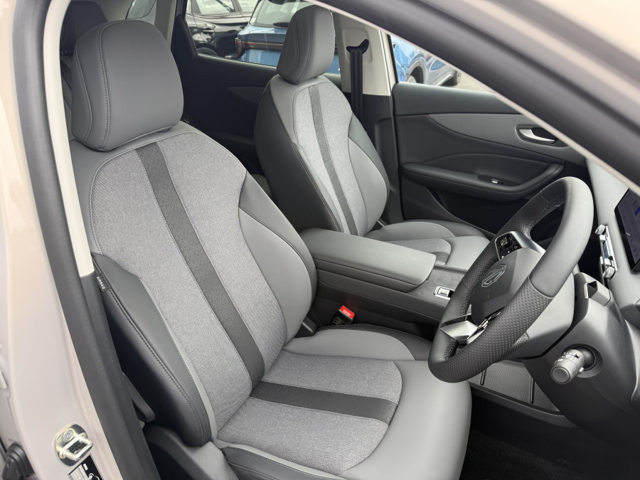 2025 MG MGS5 EV ZS3EM Essence 49 SUV Image 12