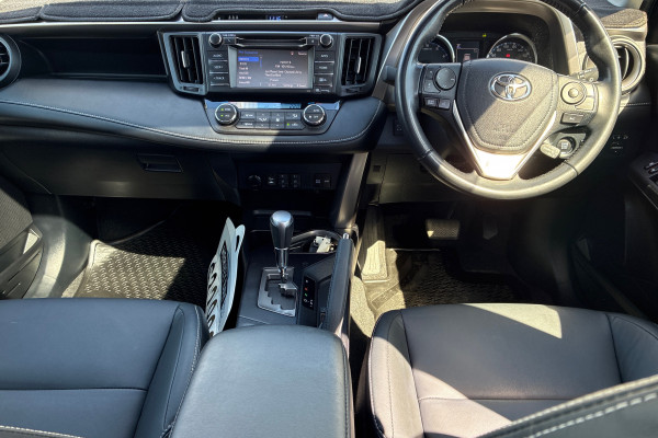2018 Toyota RAV4 ASA44R Cruiser SUV Image 17