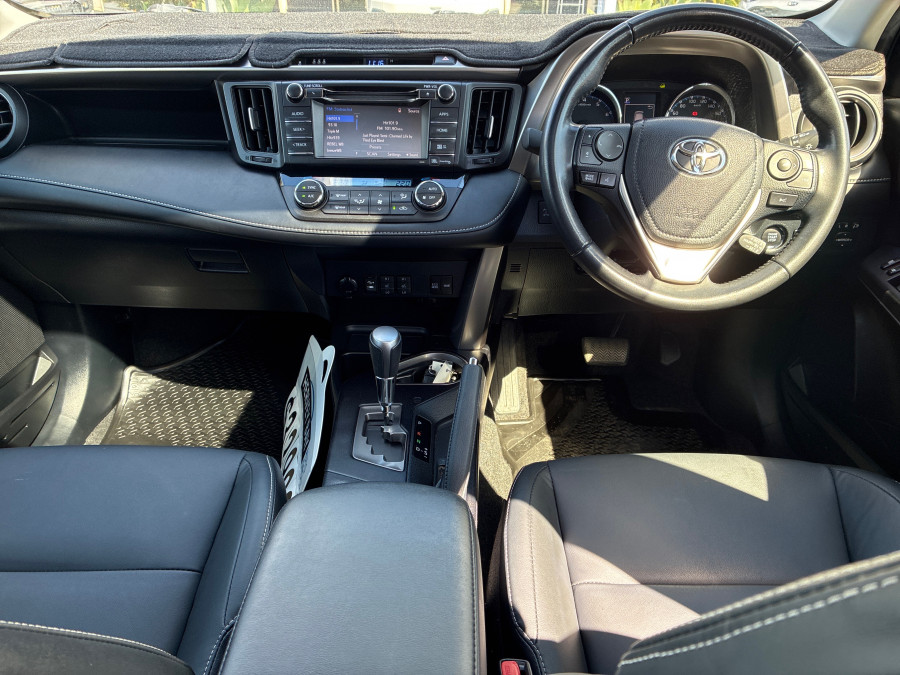 2018 Toyota RAV4 ASA44R Cruiser SUV Image 17