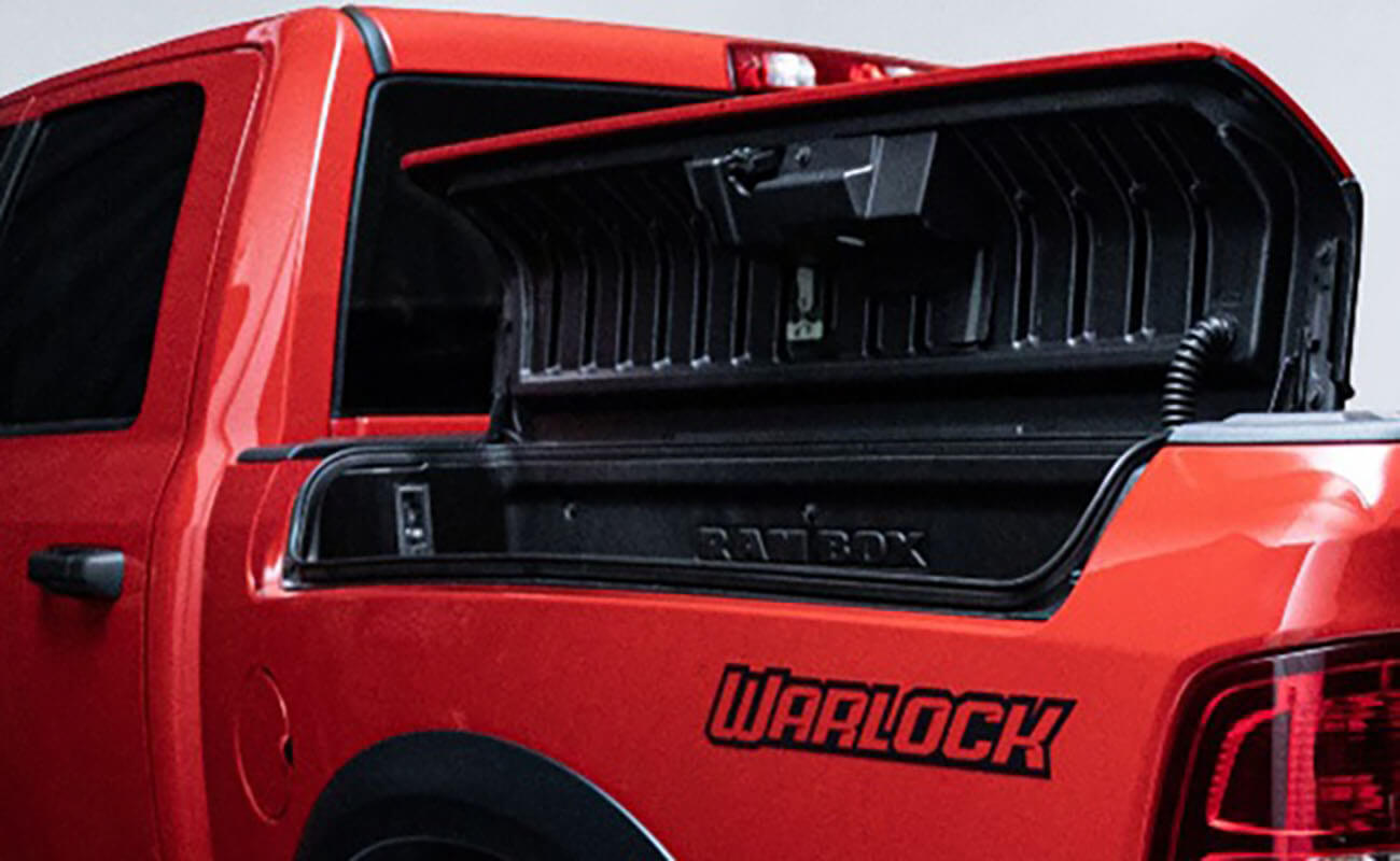1500 Warlock V8 Hemi Crew Cab RAM EXCLUSIVE FEATURES
