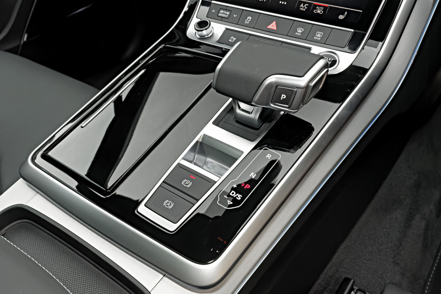 2026 Audi Q7 4M TFSI 250kW S line SUV