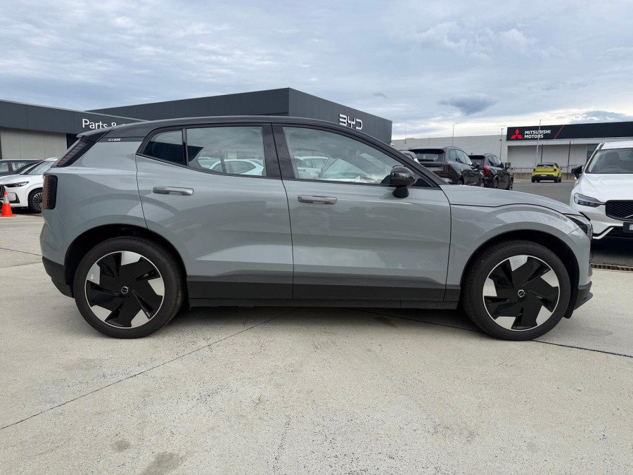 2024 MY25 Volvo EX30  Single Motor Extended Range Plus SUV Image 2