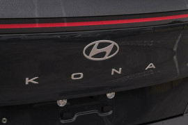2025 Hyundai KONA SX2.V2 Premium SUV image 8