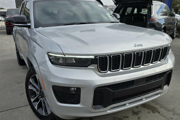 2023 Jeep Grand Cherokee WL Overland SUV