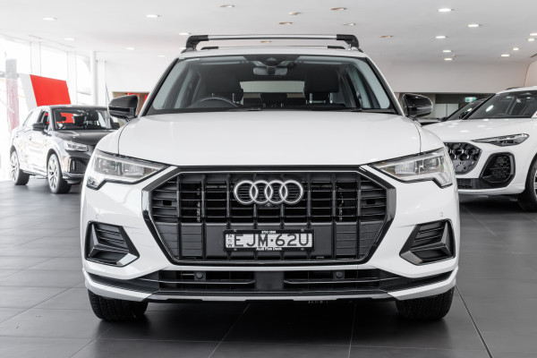 2020 Audi Q3 F3 35 TFSI Launch Edition SUV image 4