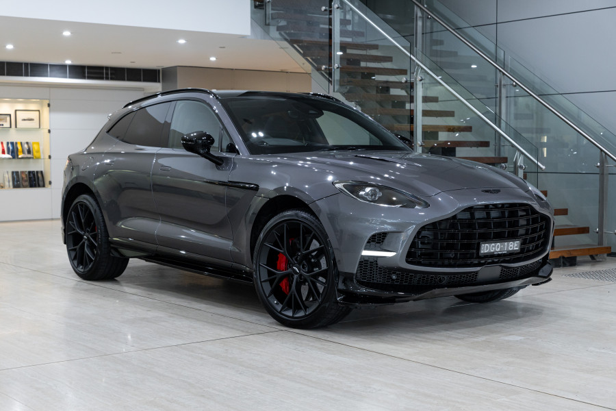 2025 Aston Martin DBX Wagon Image 1