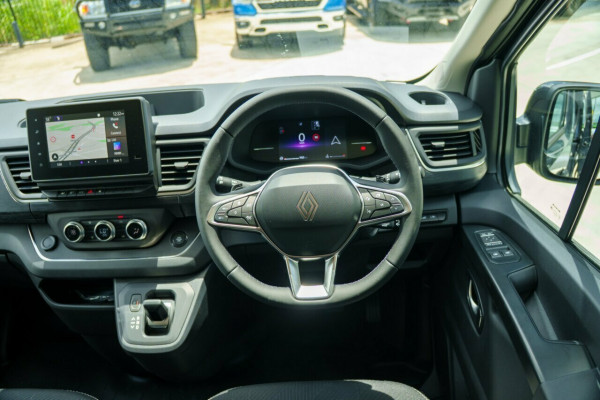 2026 Renault Trafic X82 Crew Lifestyle Van Image 10