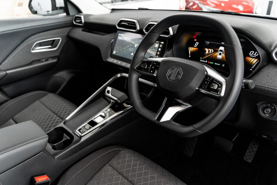 2024 MY24.5 MG ZS ZS32 Excite Hybrid+ SUV Image 13
