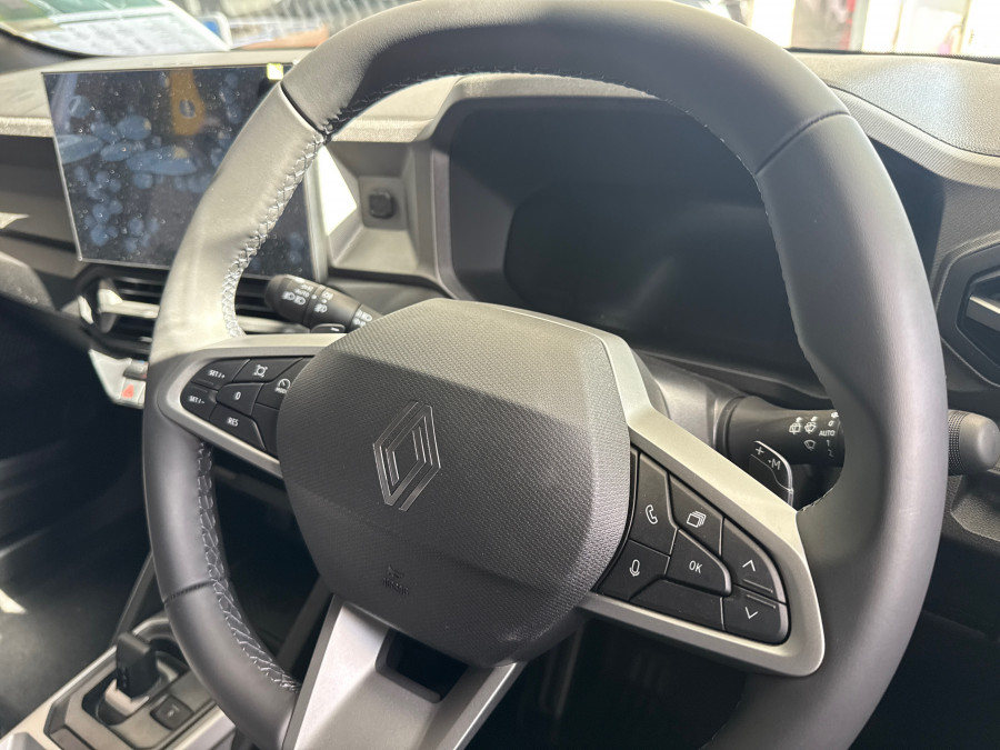 2025 Renault Duster X1311 Evolution SUV Image 21