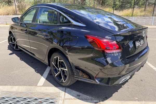 2025 MG MG5 AP32 Essence Sedan Image 4