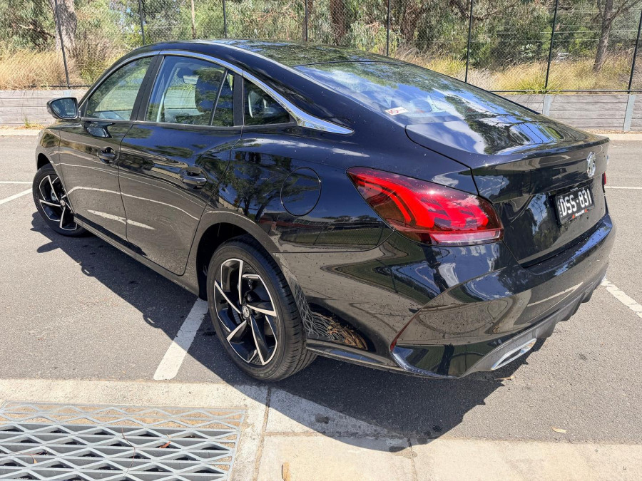 2025 MG MG5 AP32 Essence Sedan Image 4