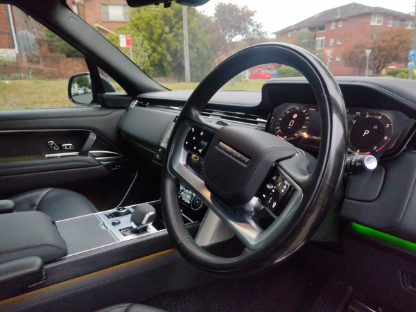2023 Land Rover Range Rover L460 P530 Autobiography SUV image 11