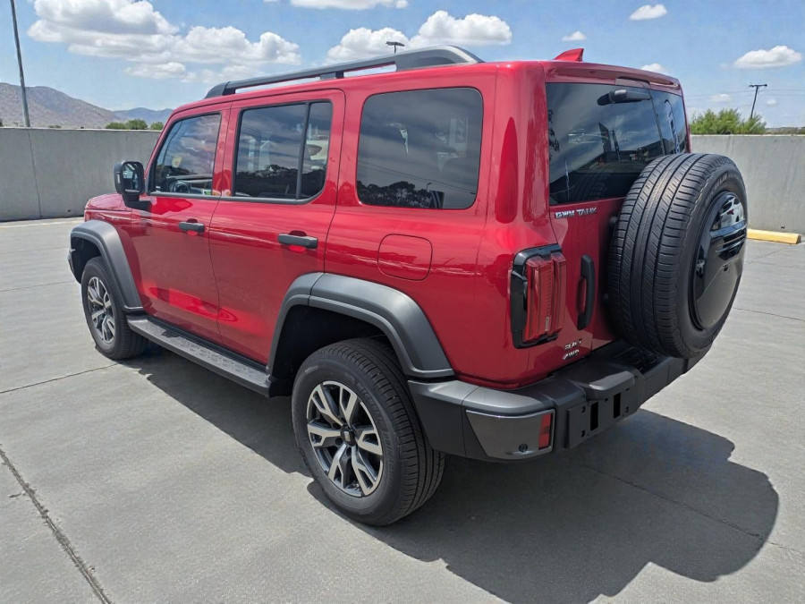 2025 GWM Tank 300 P01 Ultra SUV Image 5