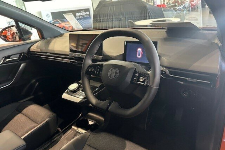 2024 MG MG4 MEH32 Essence 64 Hatch Image 9