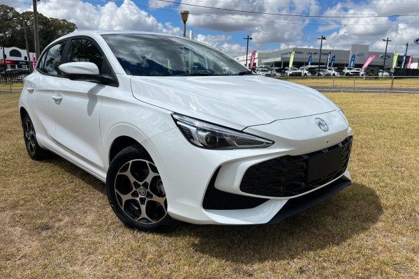 2025 MY24.5 MG MG3 ZP22 Essence Hybrid+ Hatch