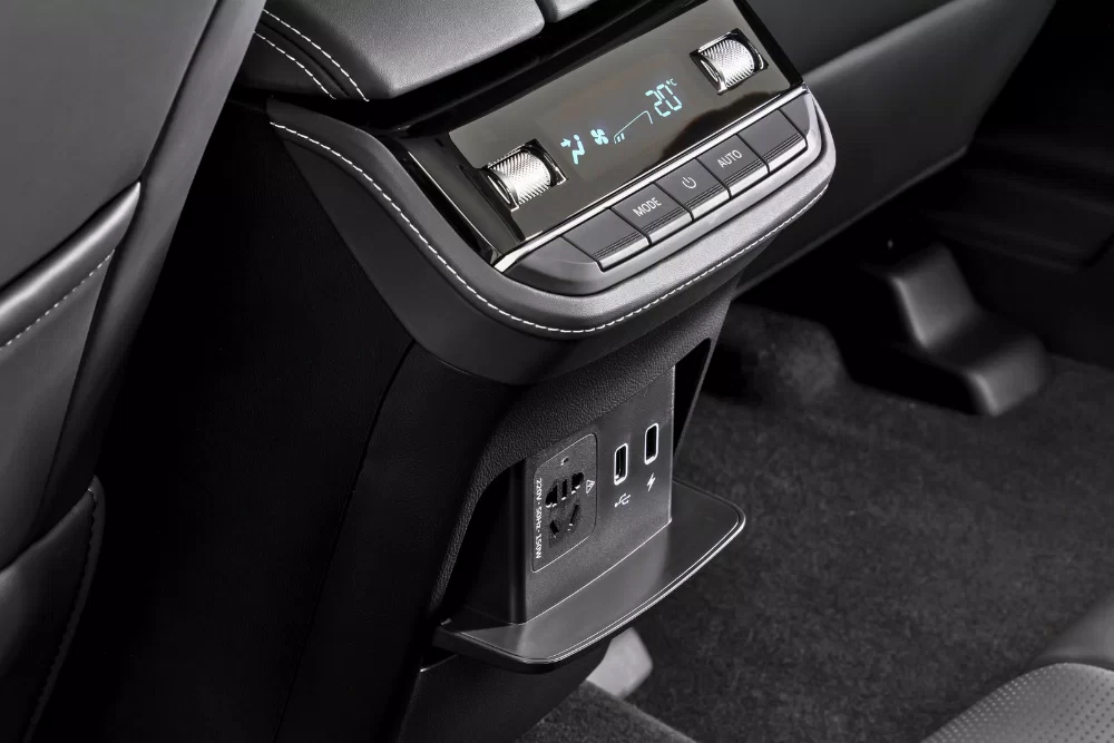 3 x USB PORTS AND  2 x POWER OUTLETS Image