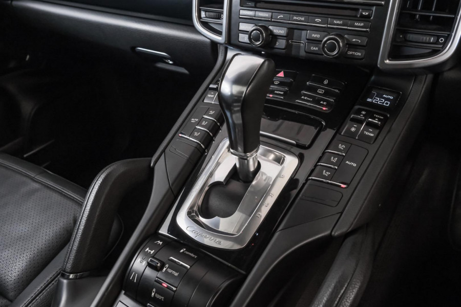 2012 MY13 Porsche Cayenne 92A SUV