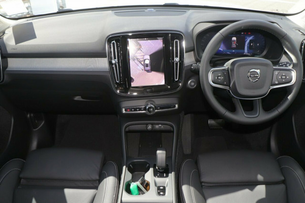 2026 Volvo XC40 XZ Plus B4 SUV Image 6